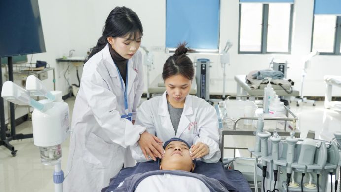医学美容技术（临床学院）